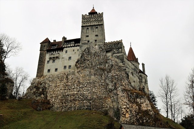 Free download Castelul Bran Romania Castle -  free photo or picture to be edited with GIMP online image editor
