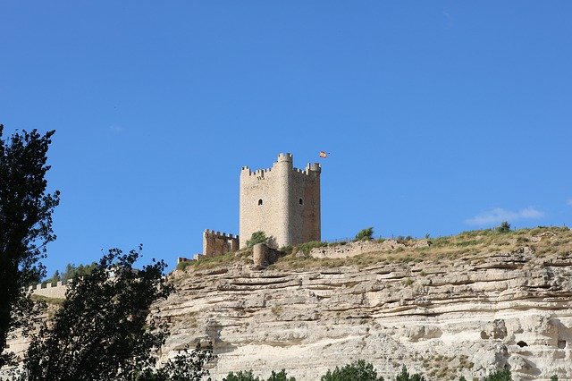 Download grátis Castelo Alcalá De Júcar Espanha - foto grátis ou imagem para ser editada com o editor de imagens online GIMP