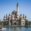 castle and lake  screen for extension Chrome web store in OffiDocs Chromium