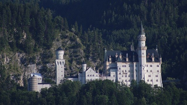 免费下载中世纪城堡建筑 - 使用 GIMP 在线图像编辑器编辑的免费照片或图片