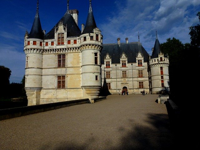 Bezpłatne pobieranie Castle Azay Curtain Architecture - bezpłatne zdjęcie lub obraz do edycji za pomocą internetowego edytora obrazów GIMP