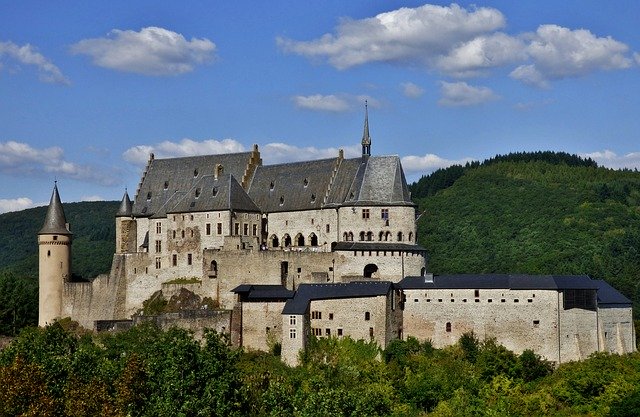 Kostenloser Download Schloss Bourscheid Vianden - kostenloses Foto oder Bild zur Bearbeitung mit GIMP Online-Bildbearbeitung