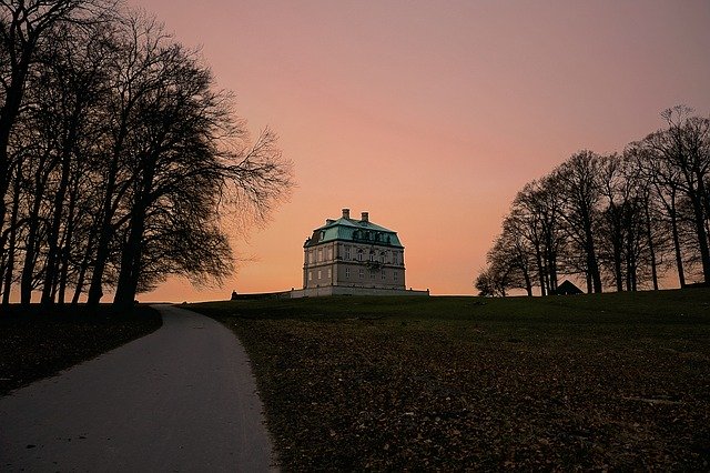 Безкоштовно завантажте безкоштовний фотошаблон Castle Denmark Forest для редагування в онлайн-редакторі зображень GIMP