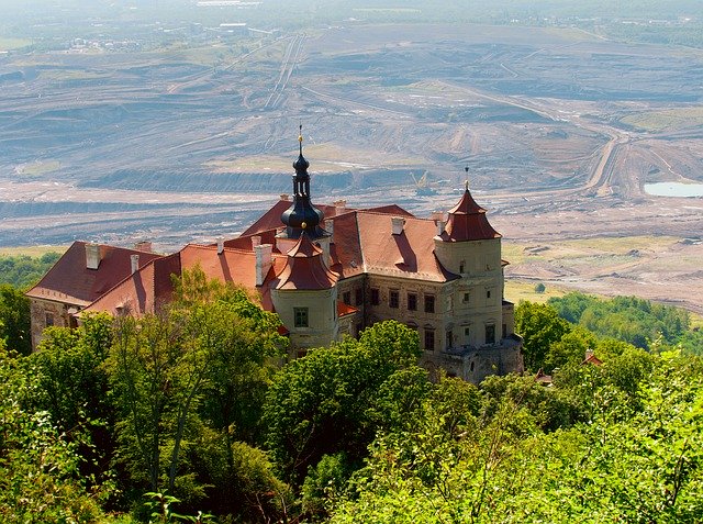 무료 다운로드 Castle Extraction Mine - 무료 사진 또는 GIMP 온라인 이미지 편집기로 편집할 수 있는 사진