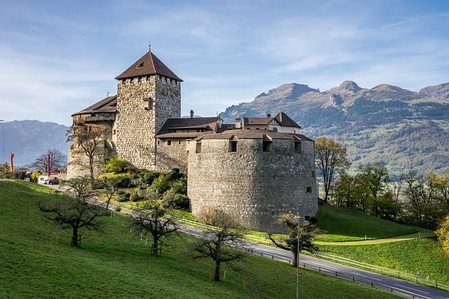 Free download castle fortress keep liechtenstein free picture to be edited with GIMP free online image editor