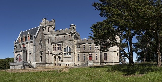 Download gratuito Castle Hendaye France - foto o immagine gratis da modificare con l'editor di immagini online GIMP