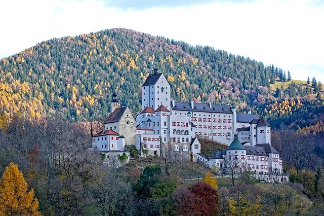 Bezpłatne pobieranie Castle Hohenaschau Height Burg - bezpłatne zdjęcie lub obraz do edycji za pomocą internetowego edytora obrazów GIMP