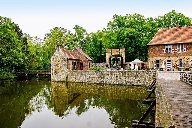 Gratis download Kasteel Middeleeuws fort - gratis foto of afbeelding om te bewerken met GIMP online afbeeldingseditor