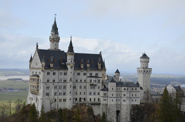 Free download Castle Neuschwanstein -  free photo or picture to be edited with GIMP online image editor