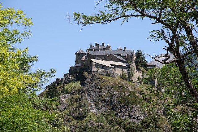 Descarga gratuita Castle Queyras Alps: foto o imagen gratuita para editar con el editor de imágenes en línea GIMP