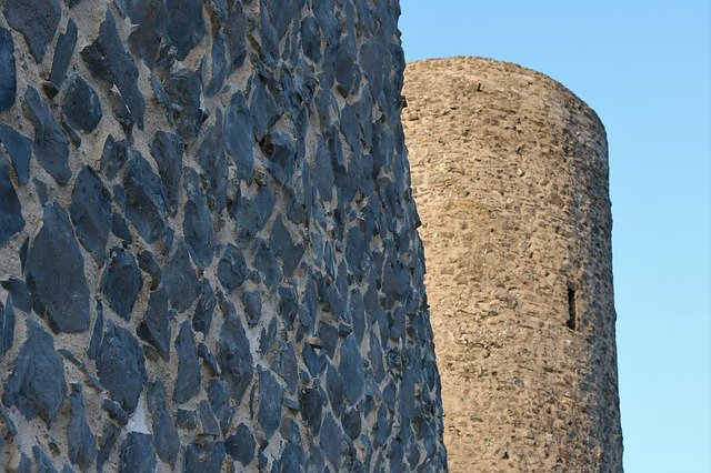 Castle Tower Window Old'u ücretsiz indirin - GIMP çevrimiçi resim düzenleyici ile düzenlenecek ücretsiz fotoğraf veya resim