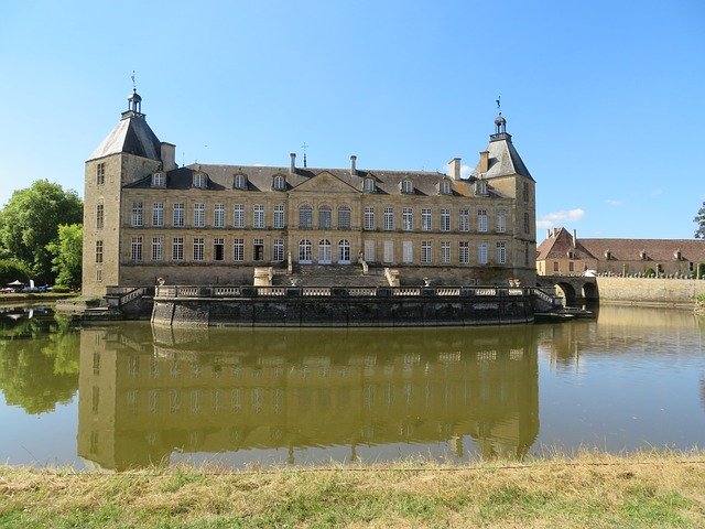 Téléchargement gratuit Castle Water Landscape - photo ou image gratuite à éditer avec l'éditeur d'images en ligne GIMP