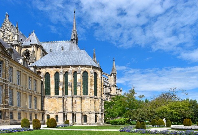 Безкоштовно завантажте Cathedral Garden Park – безкоштовну фотографію чи зображення для редагування за допомогою онлайн-редактора зображень GIMP