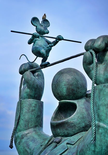 Free download cat mouse bird sparrow statue free picture to be edited with GIMP free online image editor