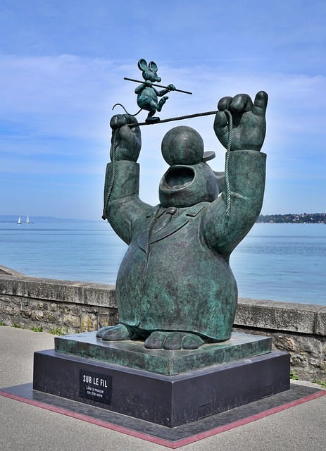 Free download cat mouse statue balancing act free picture to be edited with GIMP free online image editor