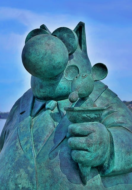 Free download cat mouse statue comic ice free picture to be edited with GIMP free online image editor