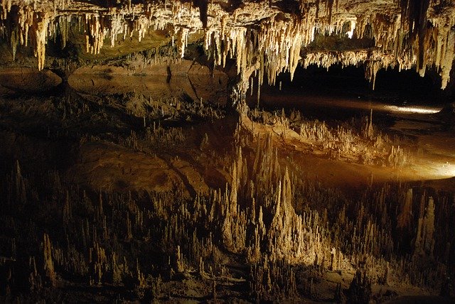 قالب عکس غار غار زیرزمینی - برای OffiDocs