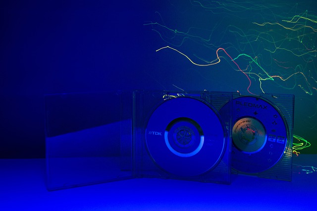 Free download cd cd r neon freezelight light free picture to be edited with GIMP free online image editor