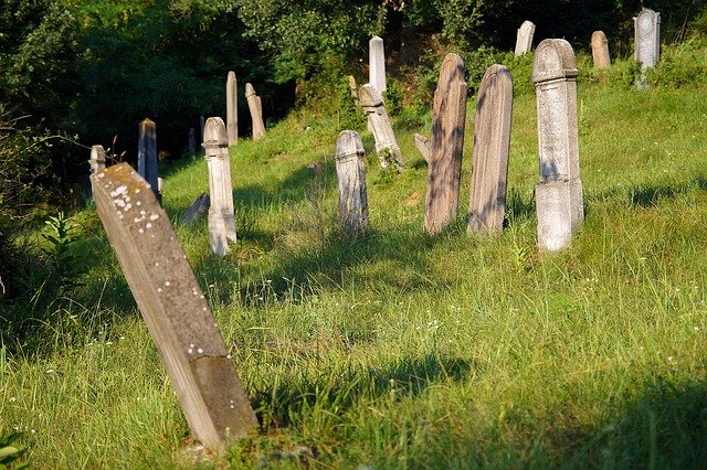 Безкоштовно завантажити могилу надгробків на кладовищі - безкоштовне фото або зображення для редагування за допомогою онлайн-редактора зображень GIMP