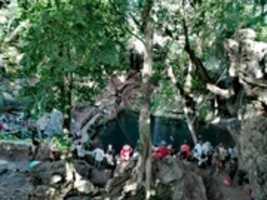 ດາວ​ໂຫຼດ​ຟຣີ Cenote Zaci ຮູບ​ພາບ​ຫຼື​ຮູບ​ພາບ​ທີ່​ຈະ​ໄດ້​ຮັບ​ການ​ແກ້​ໄຂ​ທີ່​ມີ GIMP ອອນ​ໄລ​ນ​໌​ບັນ​ນາ​ທິ​ການ​ຮູບ​ພາບ​