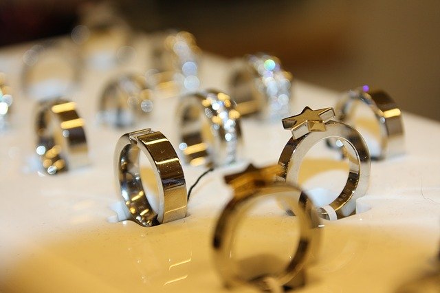 دانلود رایگان Chains Jewelry Silver - عکس یا تصویر رایگان قابل ویرایش با ویرایشگر تصویر آنلاین GIMP