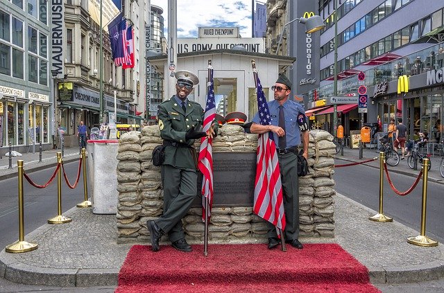 Free download Checkpoint Charlie Berlin Germany -  free photo or picture to be edited with GIMP online image editor