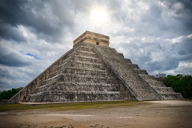 Free download chichen itza maya temple free picture to be edited with GIMP free online image editor