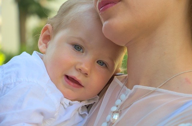 Téléchargement gratuit Child Baby Baptism - photo ou image gratuite à éditer avec l'éditeur d'images en ligne GIMP