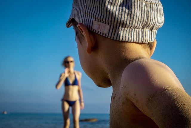 Free download child mom beach sea holiday baby free picture to be edited with GIMP free online image editor