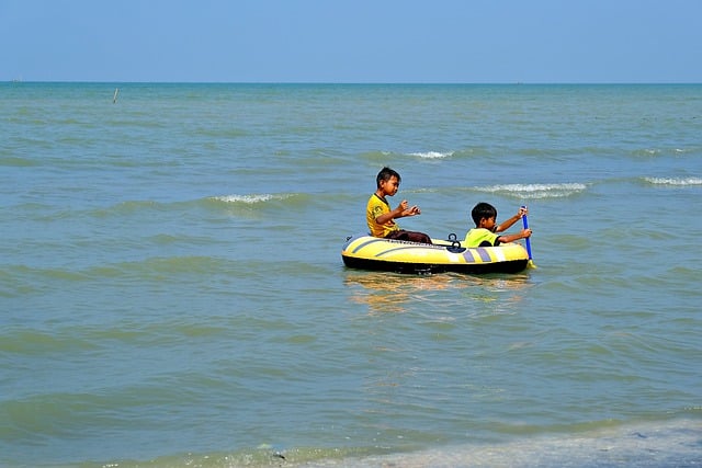 Free download children boys beach brothers free picture to be edited with GIMP free online image editor