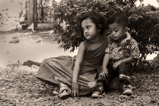 Free download children friends love friendship free picture to be edited with GIMP free online image editor
