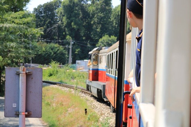 Descarga gratuita ChildrenS Railway Budapest - foto o imagen gratuita para editar con el editor de imágenes en línea GIMP