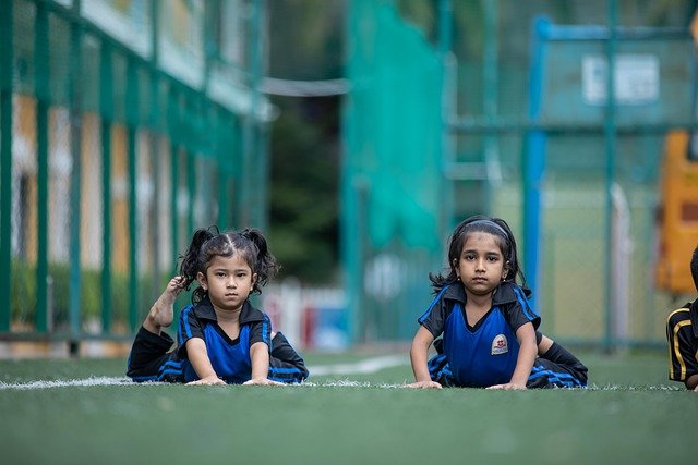 Muat turun percuma kanak-kanak pelajar pelajar perempuan sekolah gambar percuma untuk diedit dengan editor imej dalam talian percuma GIMP