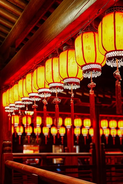 Scarica gratuitamente l'immagine gratuita del festival di primavera rosso delle lanterne cinesi da modificare con l'editor di immagini online gratuito GIMP