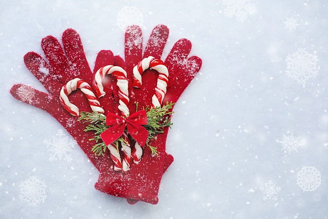 Free download christmas candy canes gloves snow free picture to be edited with GIMP free online image editor