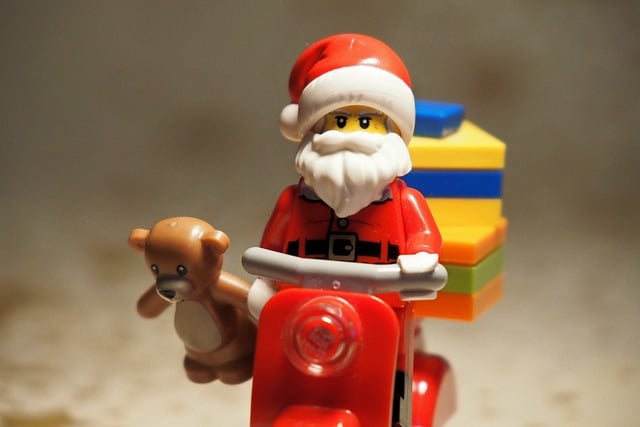 Free download christmas gifts lego minifigure free picture to be edited with GIMP free online image editor