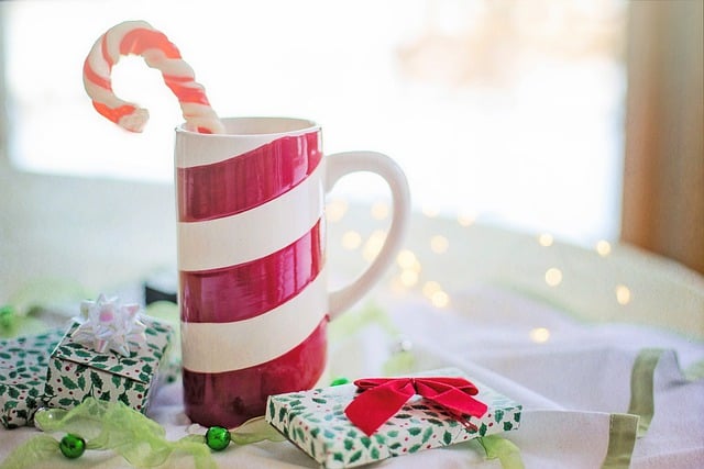 Téléchargement gratuit d'une image gratuite de tasse de Noël à la menthe poivrée à modifier avec l'éditeur d'images en ligne gratuit GIMP