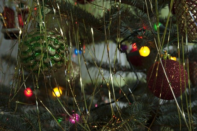 Unduh gratis Pernak-pernik Pohon Natal - foto atau gambar gratis untuk diedit dengan editor gambar online GIMP
