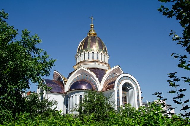 Bezpłatne pobieranie Church Building Vera - darmowe zdjęcie lub obraz do edycji za pomocą internetowego edytora obrazów GIMP