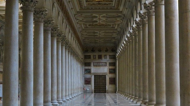 Descarga gratuita Church Columns Roman - foto o imagen gratuita para editar con el editor de imágenes en línea GIMP