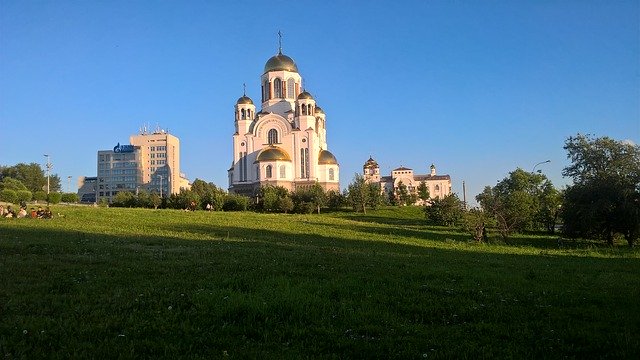 Unduh gratis Arsitektur Gereja Ekaterinburg - foto atau gambar gratis untuk diedit dengan editor gambar online GIMP