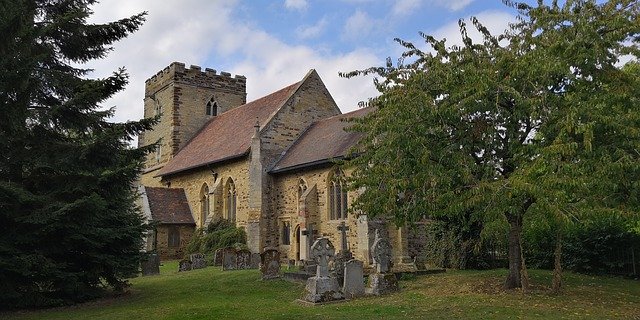 Безкоштовно завантажте Church Former Old - безкоштовну фотографію чи зображення для редагування за допомогою онлайн-редактора зображень GIMP