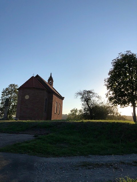 Téléchargement gratuit de Church Mountain Landscape - photo ou image gratuite à modifier avec l'éditeur d'images en ligne GIMP