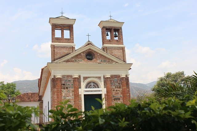 Muat turun percuma Church People Religion - foto atau gambar percuma untuk diedit dengan editor imej dalam talian GIMP