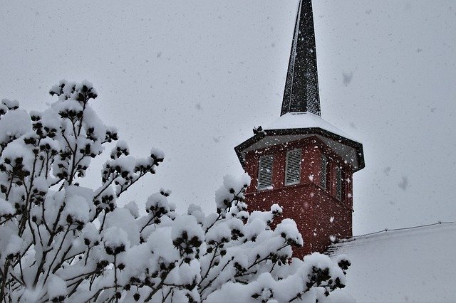 Téléchargement gratuit de Church Snow Mood - photo ou image gratuite à éditer avec l'éditeur d'images en ligne GIMP