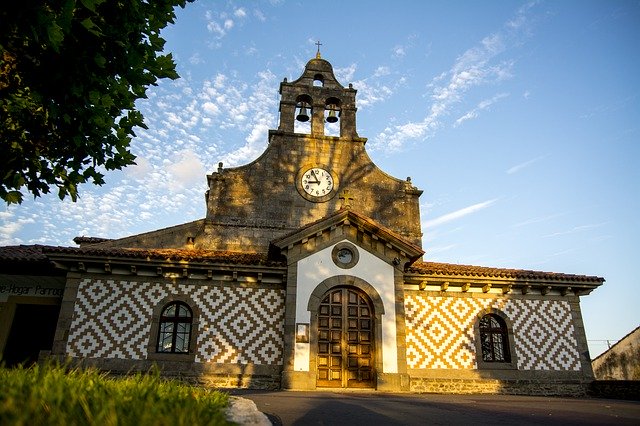 دانلود رایگان کلیسای غروب اسپانیا - عکس یا تصویر رایگان برای ویرایش با ویرایشگر تصویر آنلاین GIMP