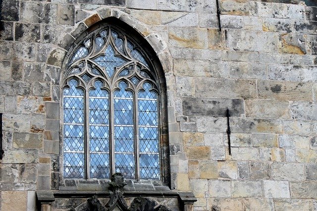 Muat turun percuma Church Window Sand Stone - foto atau gambar percuma untuk diedit dengan editor imej dalam talian GIMP