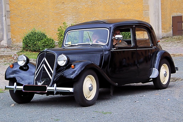 Free download citroen 11cv antique car classic free picture to be edited with GIMP free online image editor