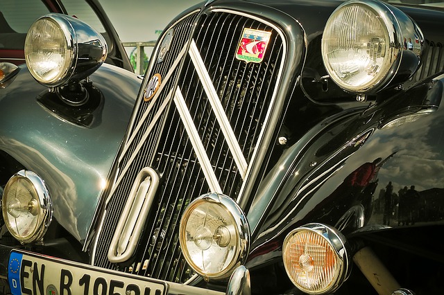 Free download citroen traction avant automobile free picture to be edited with GIMP free online image editor