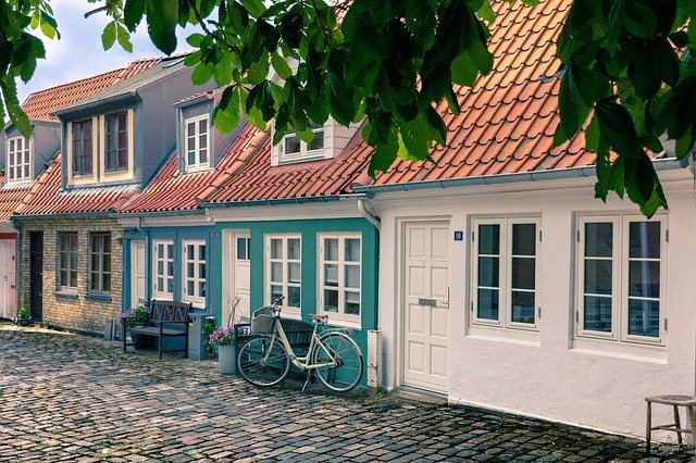 Free download City Historical Building -  free photo or picture to be edited with GIMP online image editor